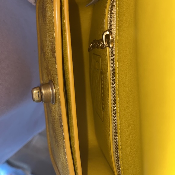 Crossbody bag - Picture 7 of 7